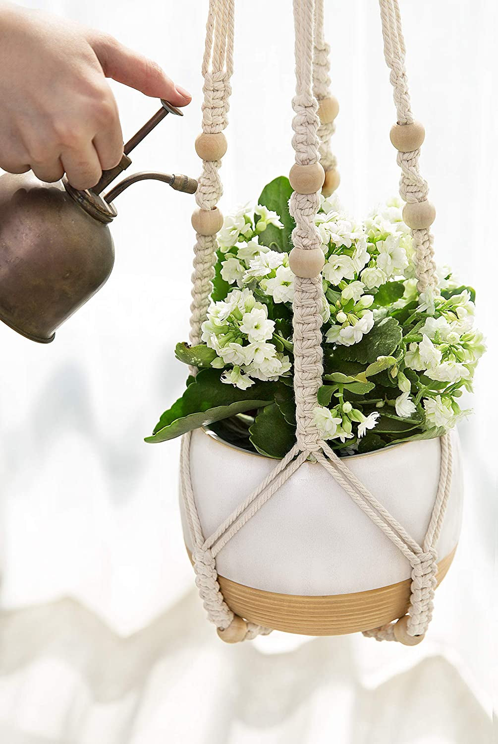 Paquete de 3 colgantes de macramé con macetas medida: 89,5 cm, 74,5 cm y 58,4 cm, para interiores (macetas de plástico incluidas), tamaño mediano, en color marfil